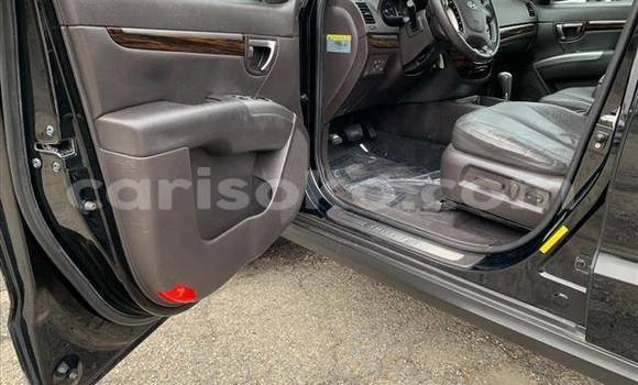 Sayi Na hannu Hyundai Santa Fe Noir Mota in Kigali a Rwanda Sayi Na hannu Hyundai Santa Fe Noir Mota in Kigali a Rwanda