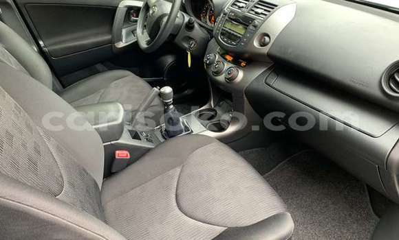 Sayi Na hannu Toyota RAV4 Gris Mota in Kigali a Rwanda Sayi Na hannu Toyota RAV4 Gris Mota in Kigali a Rwanda