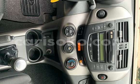 Sayi Na hannu Toyota RAV4 Gris Mota in Kigali a Rwanda Sayi Na hannu Toyota RAV4 Gris Mota in Kigali a Rwanda