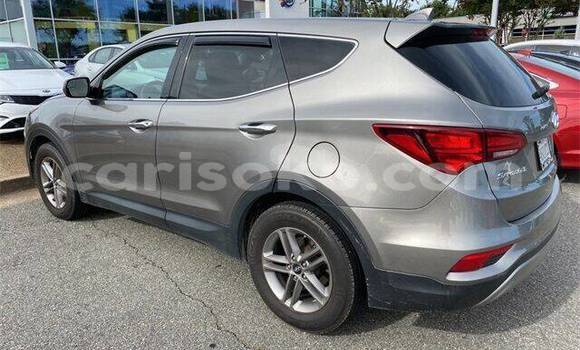Sayi Na hannu Hyundai Santa Fe Beige Mota in Kigali a Rwanda Sayi Na hannu Hyundai Santa Fe Beige Mota in Kigali a Rwanda
