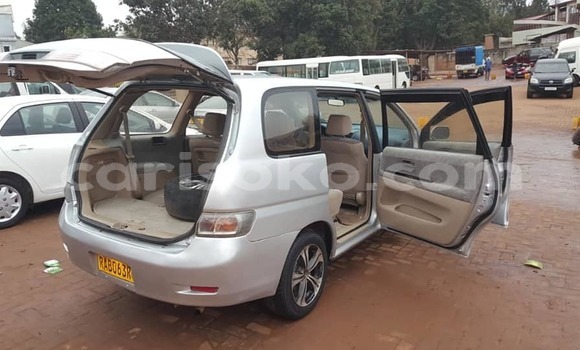 اشتري مستعمل Toyota Gaia Gris سيارة في Kigali في Rwanda اشتري مستعمل Toyota Gaia Gris سيارة في Kigali في Rwanda