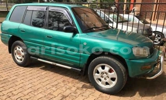 Acheter Occasion Voiture Toyota RAV4 Vert à Kigali, Rwanda Acheter Occasion Voiture Toyota RAV4 Vert à Kigali, Rwanda