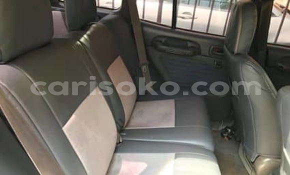 Acheter Occasion Voiture Toyota RAV4 Vert à Kigali, Rwanda Acheter Occasion Voiture Toyota RAV4 Vert à Kigali, Rwanda