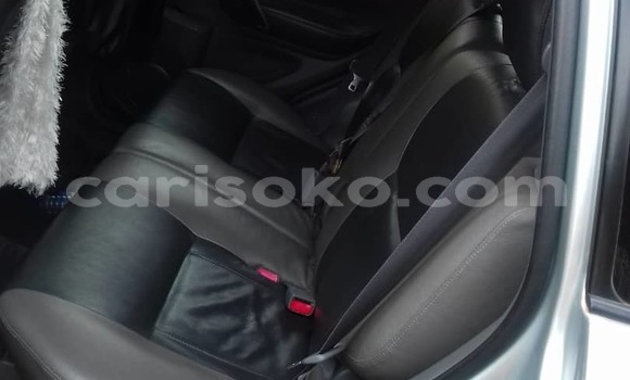 Acheter Occasion Voiture Toyota RAV4 Gris à Kigali, Rwanda Acheter Occasion Voiture Toyota RAV4 Gris à Kigali, Rwanda