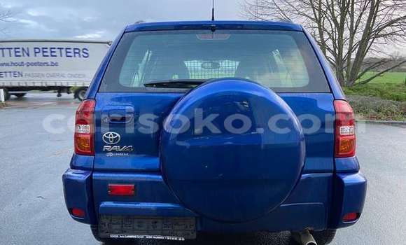 Sayi Na hannu Toyota RAV4 Bleu Mota in Kigali a Rwanda Sayi Na hannu Toyota RAV4 Bleu Mota in Kigali a Rwanda