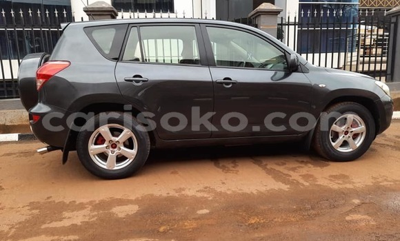 Sayi Na hannu Toyota RAV4 Noir Mota in Bokwango a Rwanda Sayi Na hannu Toyota RAV4 Noir Mota in Bokwango a Rwanda