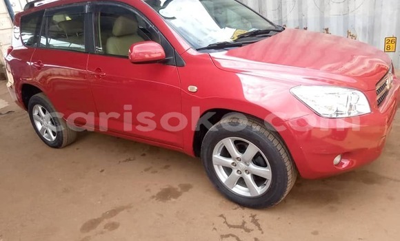 Acheter Occasion Voiture Toyota RAV4 Rouge à Bokwango, Rwanda Acheter Occasion Voiture Toyota RAV4 Rouge à Bokwango, Rwanda
