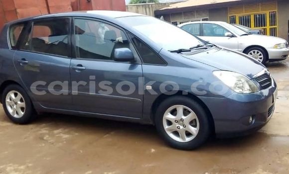 Acheter Occasion Voiture Toyota Corolla Verso Bleu à Bokwango, Rwanda Acheter Occasion Voiture Toyota Corolla Verso Bleu à Bokwango, Rwanda