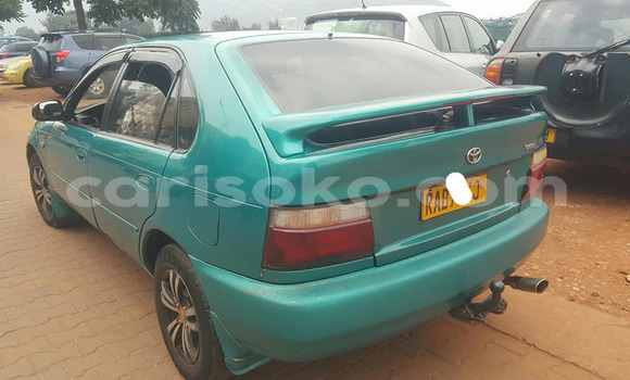 Acheter Occasion Voiture Toyota Corolla Vert à Bokwango, Rwanda Acheter Occasion Voiture Toyota Corolla Vert à Bokwango, Rwanda