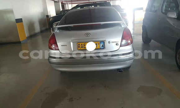 Sayi Na hannu Toyota Corolla Gris Mota in Bokwango a Rwanda Sayi Na hannu Toyota Corolla Gris Mota in Bokwango a Rwanda