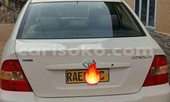 Sayi Na hannu Toyota Corolla Blanc Mota in Bokwango a Rwanda Sayi Na hannu Toyota Corolla Blanc Mota in Bokwango a Rwanda