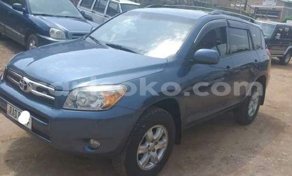 Sayi Na hannu Toyota RAV4 Bleu Mota in Bokwango a Rwanda Sayi Na hannu Toyota RAV4 Bleu Mota in Bokwango a Rwanda