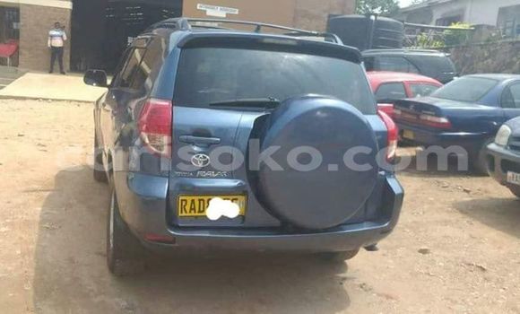 Sayi Na hannu Toyota RAV4 Bleu Mota in Bokwango a Rwanda Sayi Na hannu Toyota RAV4 Bleu Mota in Bokwango a Rwanda