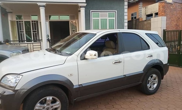 Sayi Na hannu Kia Sorento Blanc Mota in Bokwango a Rwanda Sayi Na hannu Kia Sorento Blanc Mota in Bokwango a Rwanda