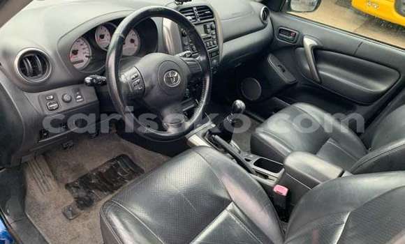 Sayi Na hannu Toyota RAV4 Bleu Mota in Kigali a Rwanda Sayi Na hannu Toyota RAV4 Bleu Mota in Kigali a Rwanda