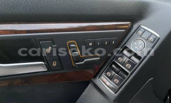 Sayi Na hannu Mercedes-Benz GLK–Class Noir Mota in Kigali a Rwanda Sayi Na hannu Mercedes-Benz GLK–Class Noir Mota in Kigali a Rwanda