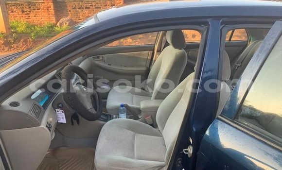 Acheter Occasion Voiture Toyota Corolla Bleu à Kigali, Rwanda Acheter Occasion Voiture Toyota Corolla Bleu à Kigali, Rwanda