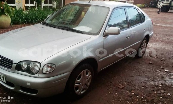 Acheter Occasion Voiture Toyota Corolla Gris à Kigali, Rwanda Acheter Occasion Voiture Toyota Corolla Gris à Kigali, Rwanda