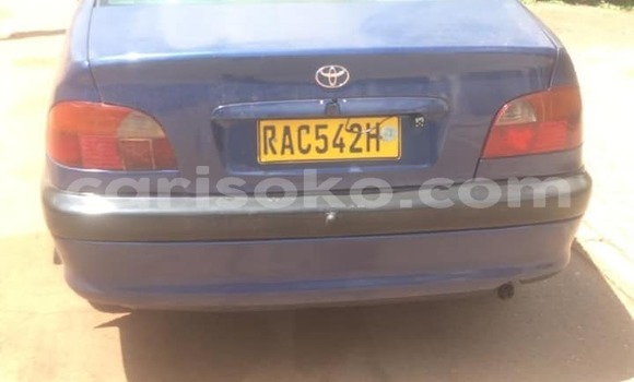 Acheter Occasion Voiture Toyota Corolla Bleu à Kigali, Rwanda Acheter Occasion Voiture Toyota Corolla Bleu à Kigali, Rwanda