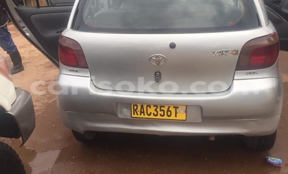 Acheter Occasion Voiture Toyota Vitz Gris à Kigali, Rwanda