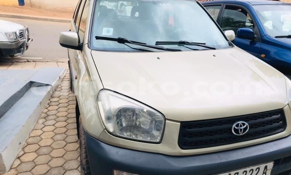 Acheter Occasion Voiture Toyota RAV4 Marron à Kigali, Rwanda Acheter Occasion Voiture Toyota RAV4 Marron à Kigali, Rwanda