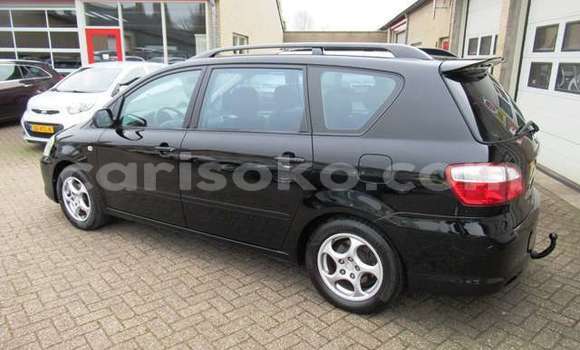 Buy Used Toyota Avensis Verso Beige Car in Kigali in Rwanda Buy Used Toyota Avensis Verso Beige Car in Kigali in Rwanda
