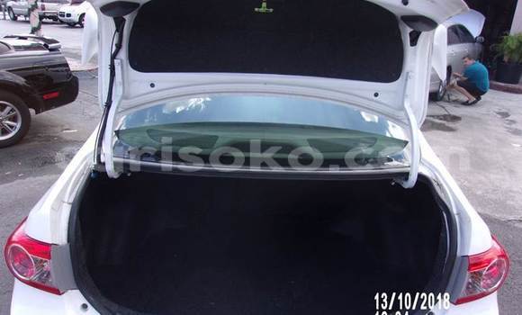 Sayi Na hannu Toyota Corolla Blanc Mota in Kigali a Rwanda Sayi Na hannu Toyota Corolla Blanc Mota in Kigali a Rwanda