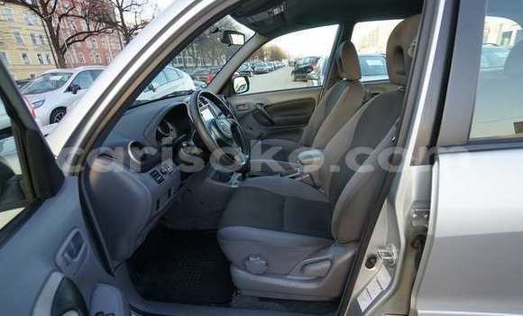 Buy Used Toyota RAV4 Silver Car in Kigali in Rwanda Buy Used Toyota RAV4 Silver Car in Kigali in Rwanda