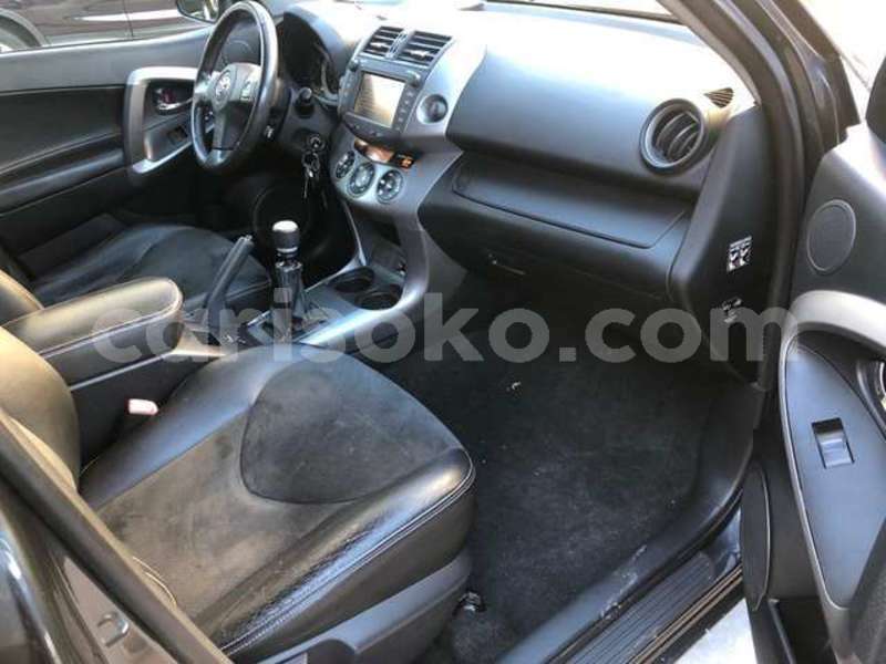 Big with watermark toyota rav4 rwanda kigali 13797