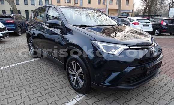 Sayi Na hannu Toyota RAV4 Beige Mota in Kigali a Rwanda Sayi Na hannu Toyota RAV4 Beige Mota in Kigali a Rwanda