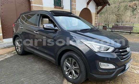 Buy Used Hyundai Santa Fe Beige Car in Kigali in Rwanda Buy Used Hyundai Santa Fe Beige Car in Kigali in Rwanda