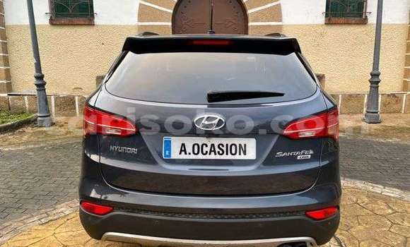 Buy Used Hyundai Santa Fe Beige Car in Kigali in Rwanda Buy Used Hyundai Santa Fe Beige Car in Kigali in Rwanda