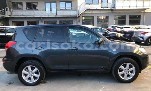 Buy Used Toyota RAV4 Black Car in Kigali in Rwanda Buy Used Toyota RAV4 Black Car in Kigali in Rwanda