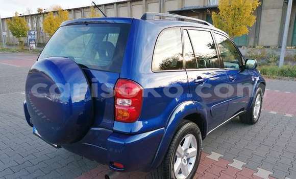 Sayi Na hannu Toyota RAV4 Bleu Mota in Kigali a Rwanda Sayi Na hannu Toyota RAV4 Bleu Mota in Kigali a Rwanda