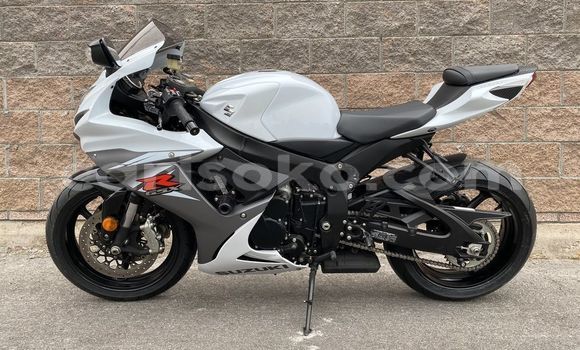 Acheter Occasion Moto Suzuki GSX–R Bleu à Gasarenda, Rwanda Acheter Occasion Moto Suzuki GSX–R Bleu à Gasarenda, Rwanda