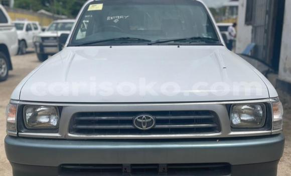Acheter Import Voiture Toyota Hilux Gris à Kigali, Rwanda Acheter Import Voiture Toyota Hilux Gris à Kigali, Rwanda