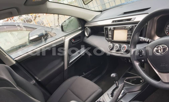 Acheter Import Voiture Toyota RAV4 Bleu à Kigali, Rwanda Acheter Import Voiture Toyota RAV4 Bleu à Kigali, Rwanda