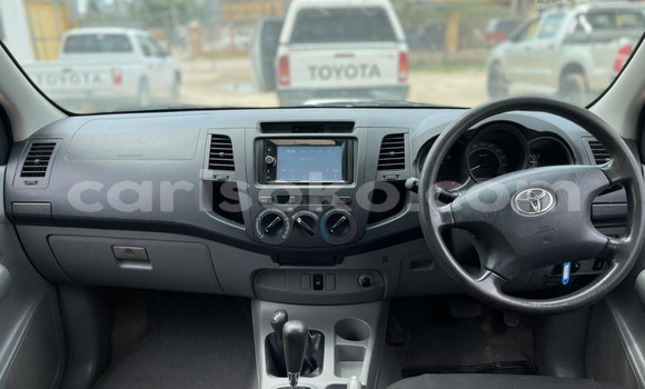 Acheter Import Voiture Toyota Hilux Blanc à Kigali, Rwanda Acheter Import Voiture Toyota Hilux Blanc à Kigali, Rwanda