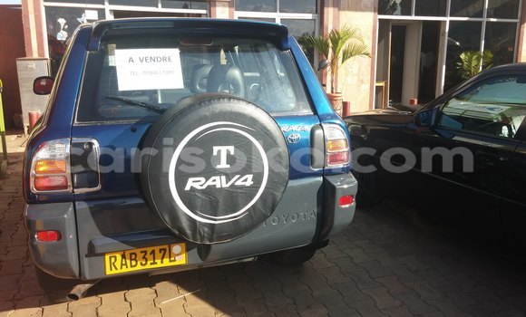 Sayi Na hannu Toyota 4Runner Bleu Mota in Kigali a Rwanda Sayi Na hannu Toyota 4Runner Bleu Mota in Kigali a Rwanda