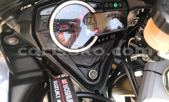 اشتري مستعمل Suzuki GSX–R Noir دراجة نارية في Cyangugu في Cyangugu اشتري مستعمل Suzuki GSX–R Noir دراجة نارية في Cyangugu في Cyangugu