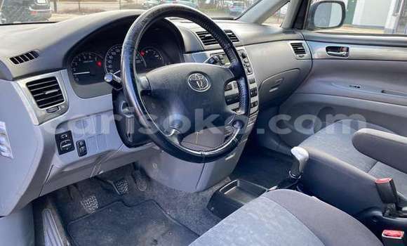 Buy Used Toyota Avensis Verso Beige Car in Kigali in Rwanda Buy Used Toyota Avensis Verso Beige Car in Kigali in Rwanda