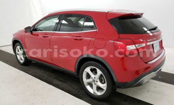 اشتري مستعمل Mercedes-Benz GLA-klasse Autre سيارة في Kigali في Rwanda اشتري مستعمل Mercedes-Benz GLA-klasse Autre سيارة في Kigali في Rwanda