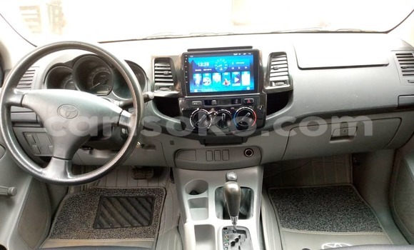 Acheter Occasion Voiture Toyota Hilux Marron à Kigali, Rwanda Acheter Occasion Voiture Toyota Hilux Marron à Kigali, Rwanda