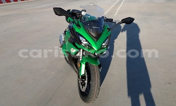 Sayi Na hannu Kawasaki Z 1000 Vert Motsi in Kigali a Rwanda Sayi Na hannu Kawasaki Z 1000 Vert Motsi in Kigali a Rwanda