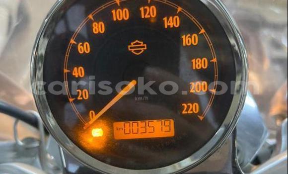 Buy Used Harley Davidson SUPERLOW Red Bike in Kigali in Rwanda Buy Used Harley Davidson SUPERLOW Red Bike in Kigali in Rwanda