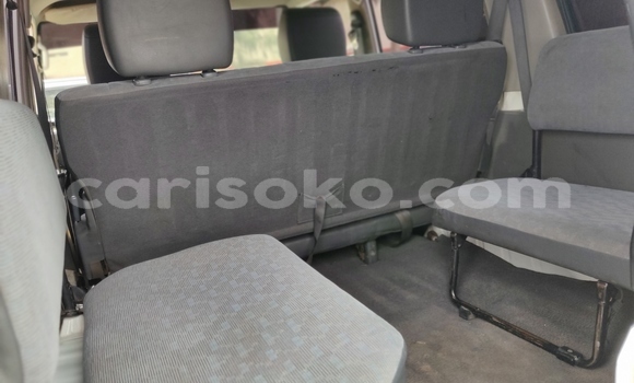 Sayi Na hannu Toyota DA Blanc Babbar mota in Kigali a Rwanda Sayi Na hannu Toyota DA Blanc Babbar mota in Kigali a Rwanda