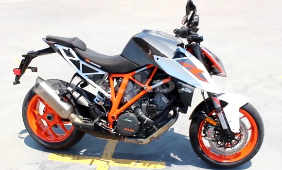 Sayi Na hannu KTM SuperDuke Autre Motsi in Kigali a Rwanda Sayi Na hannu KTM SuperDuke Autre Motsi in Kigali a Rwanda