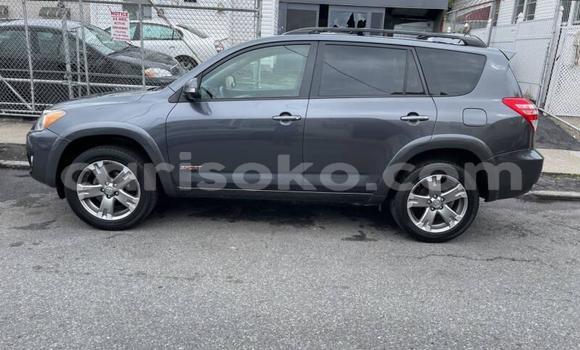 Buy Used Toyota RAV4 Beige Car in Gisenyi in Gisenyi Buy Used Toyota RAV4 Beige Car in Gisenyi in Gisenyi