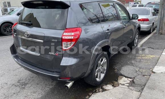 Buy Used Toyota RAV4 Beige Car in Gisenyi in Gisenyi Buy Used Toyota RAV4 Beige Car in Gisenyi in Gisenyi