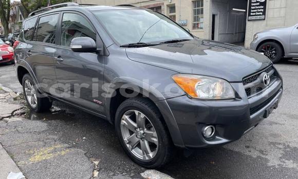 Buy Used Toyota RAV4 Beige Car in Gisenyi in Gisenyi Buy Used Toyota RAV4 Beige Car in Gisenyi in Gisenyi